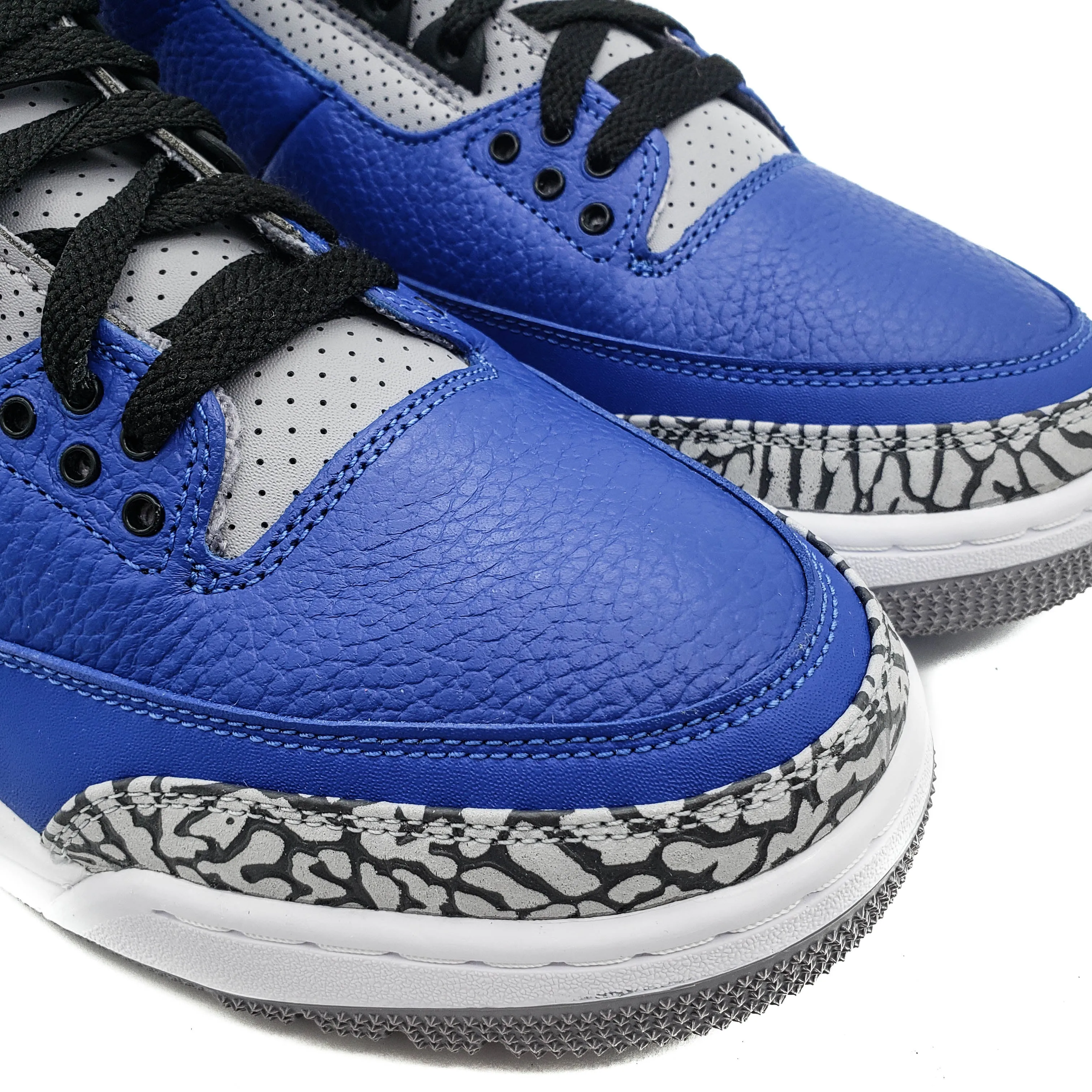 AIR JORDAN 3 RETRO VARSITY ROYAL CEMENT 2020