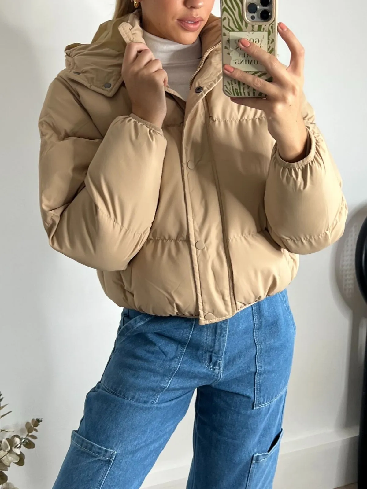 Oversized Cropped Puffer Jacket / Tan