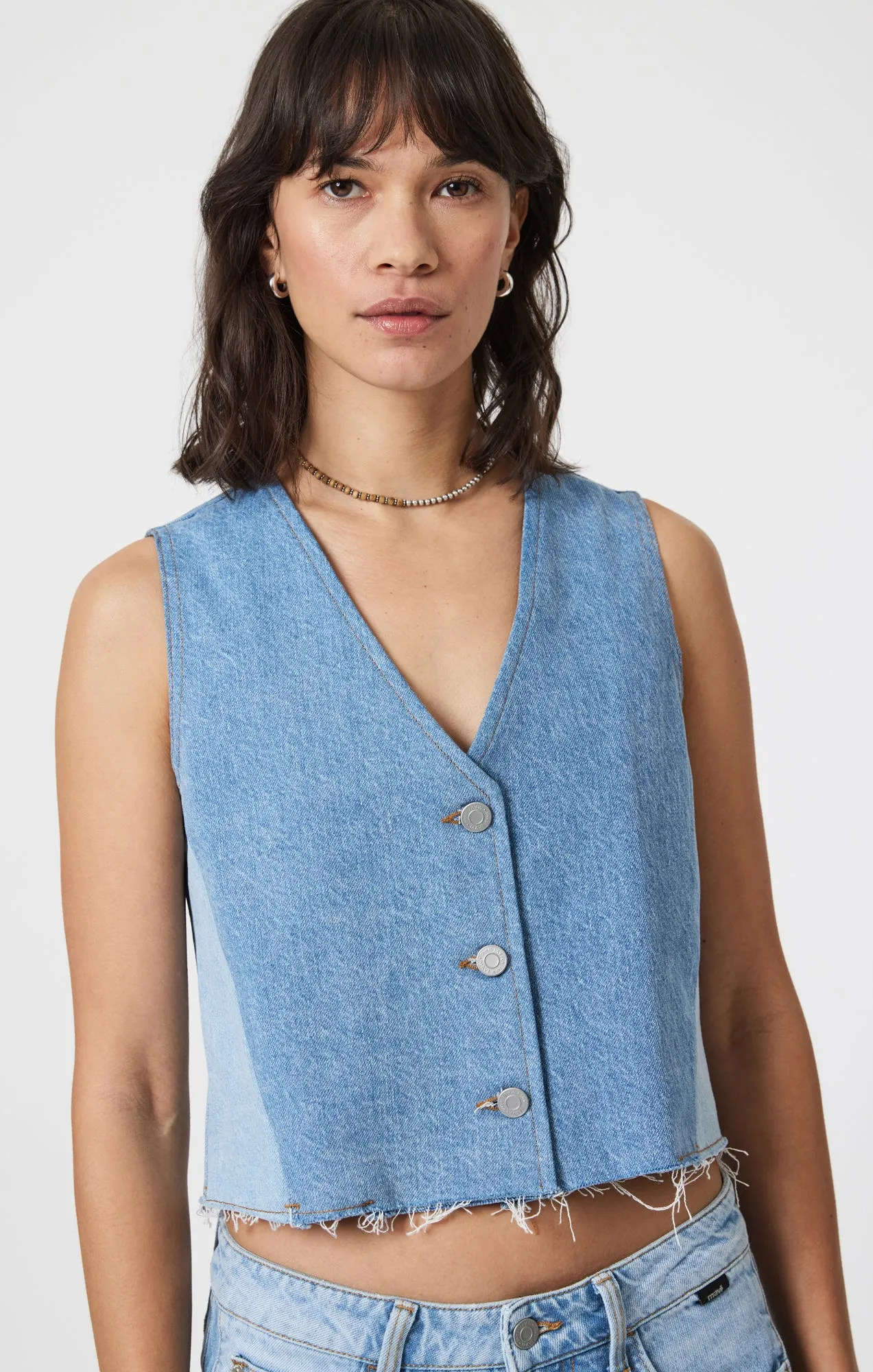 PEONY VEST IN BLOCKING DENIM