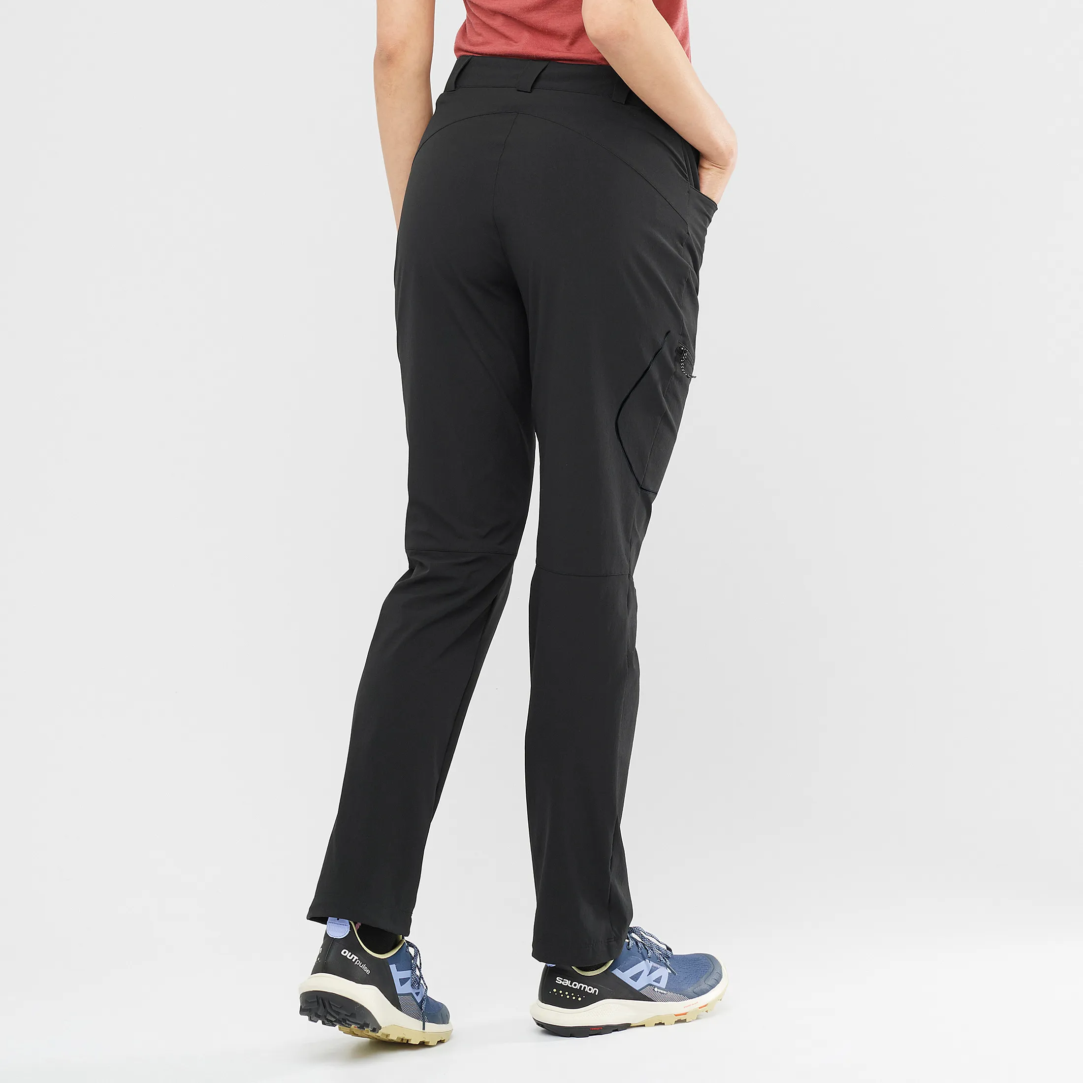 Salomon Women&#x27;s Wayfarer Pants (spring 2022) Black | Buy Salomon Women&#x27;s Wayfarer Pants (spring 2022) Black here | Outnorth