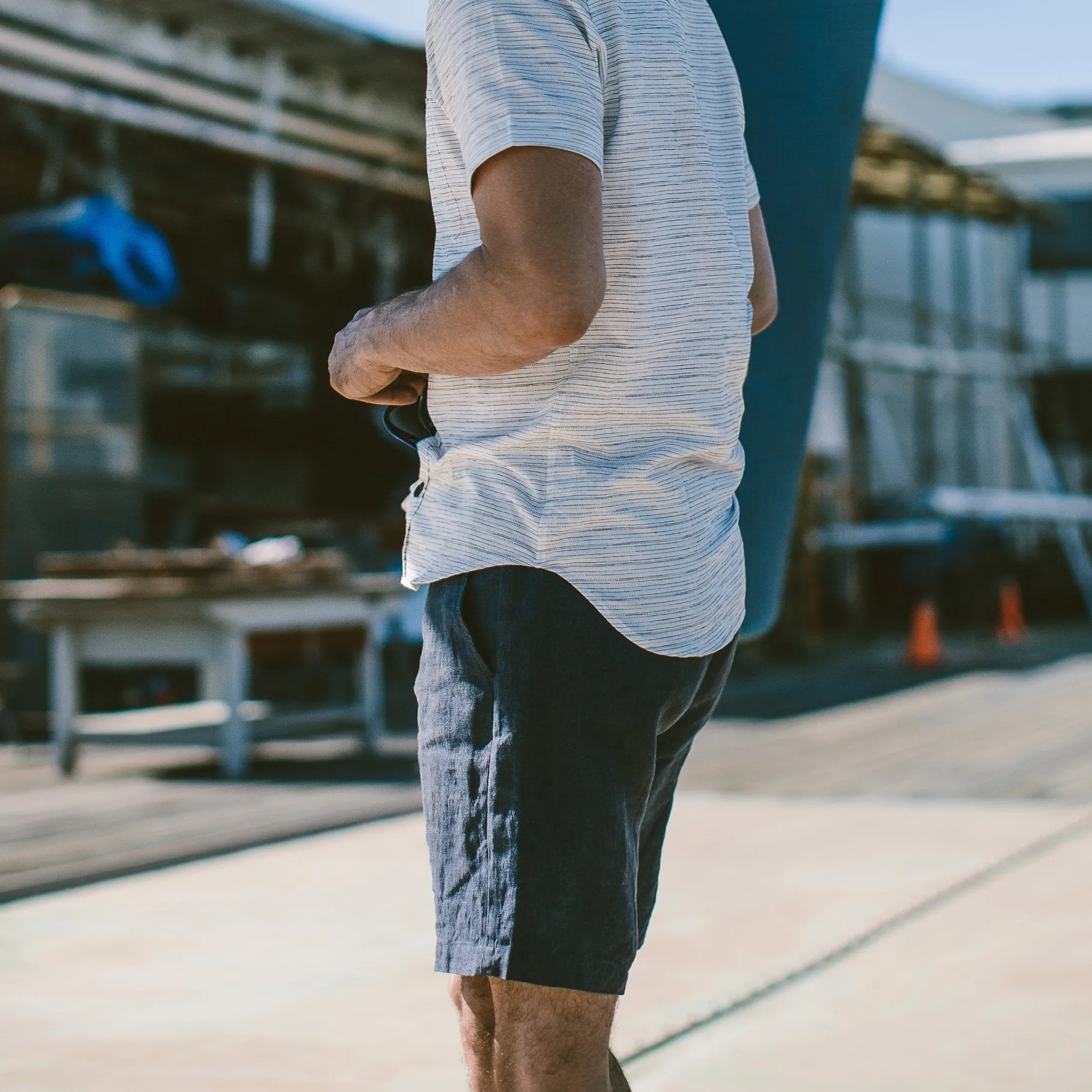 The Maritime Short in Navy Linen Herringbone