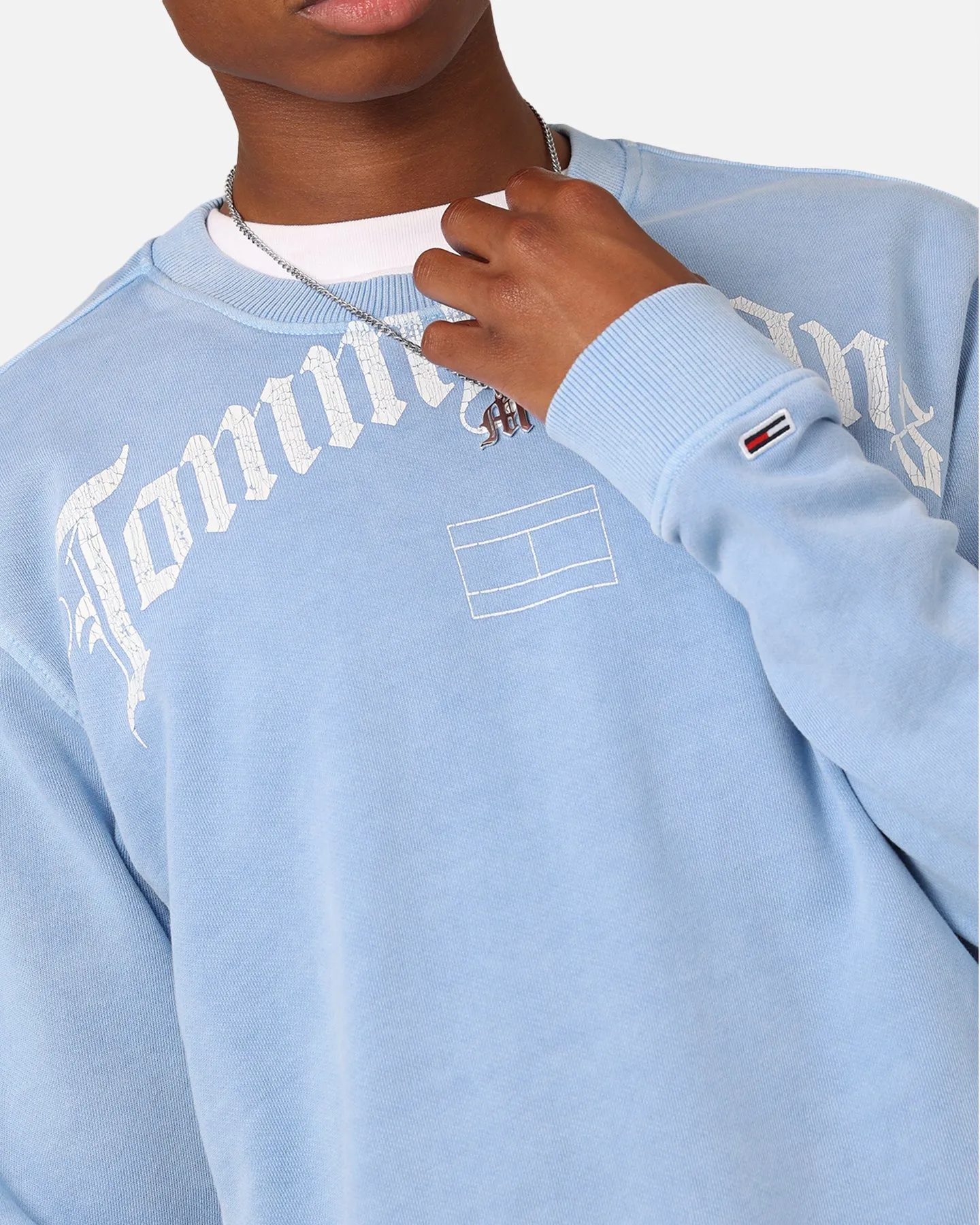 Tommy Jeans Relaxed Grunge Arch Crewneck Chambray Blue