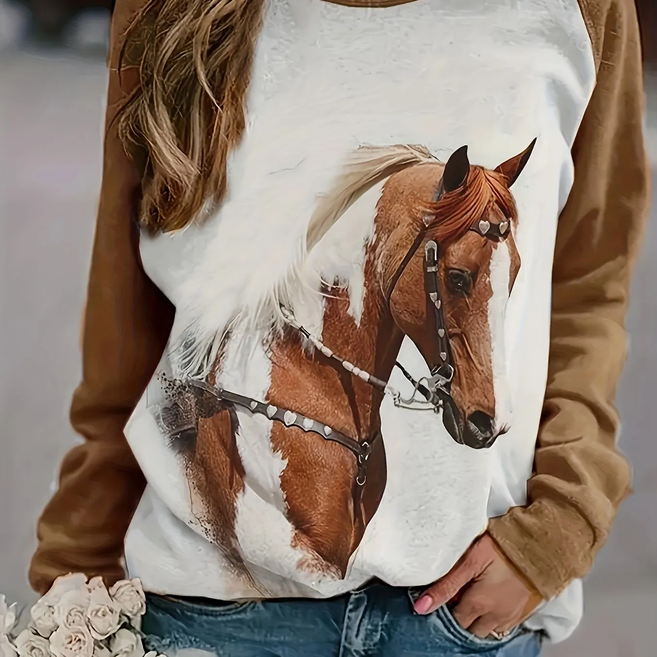 Trendy Horse Print Womens Sweatshirt - Comfortable Long Sleeve Crew Neck Pullover for Fall & Winter - Stylish Casual Wear